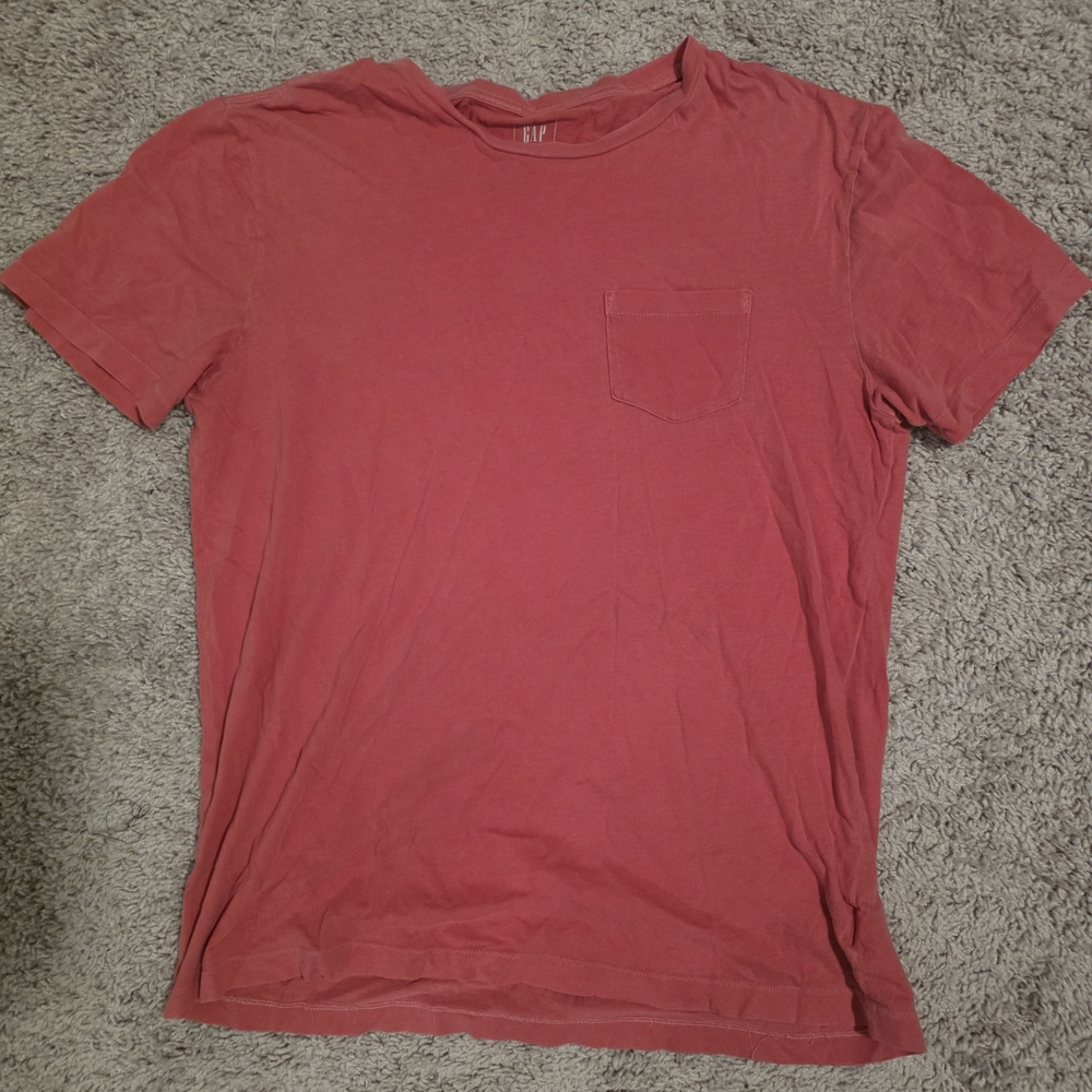 GAP Men's Coral Short Sleeve Tee
